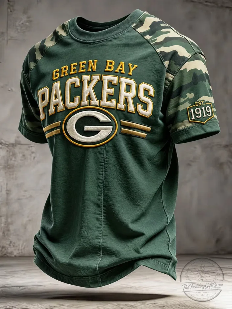 Green Bay Packers Football Fan Tee - Iconic NFL Team T-Shirt for Men