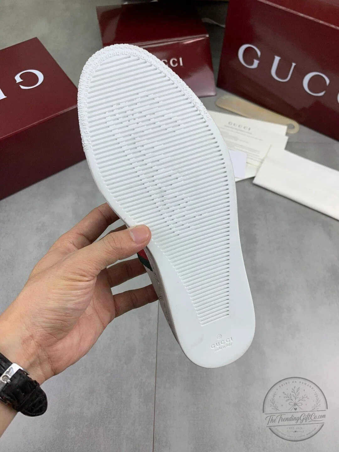 Gucci White Leather Sneakers with Green and Red Web Stripe Detail 9 Gucci White Leather Sneakers with Green and Red Web Stripe Detail